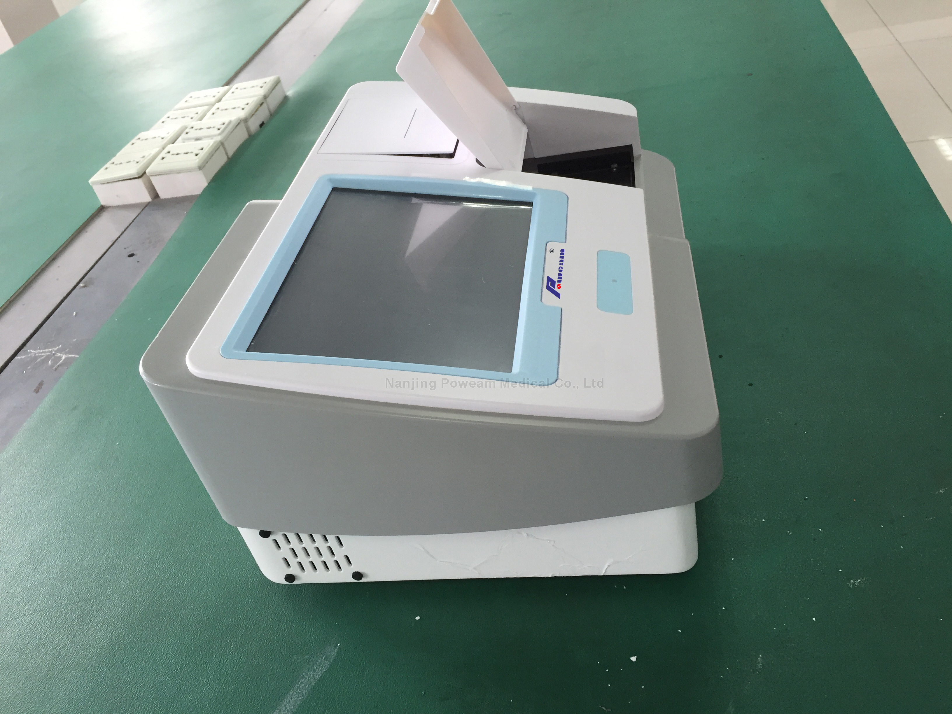 医院诊所实验室触摸屏微板微板ELISA阅读器