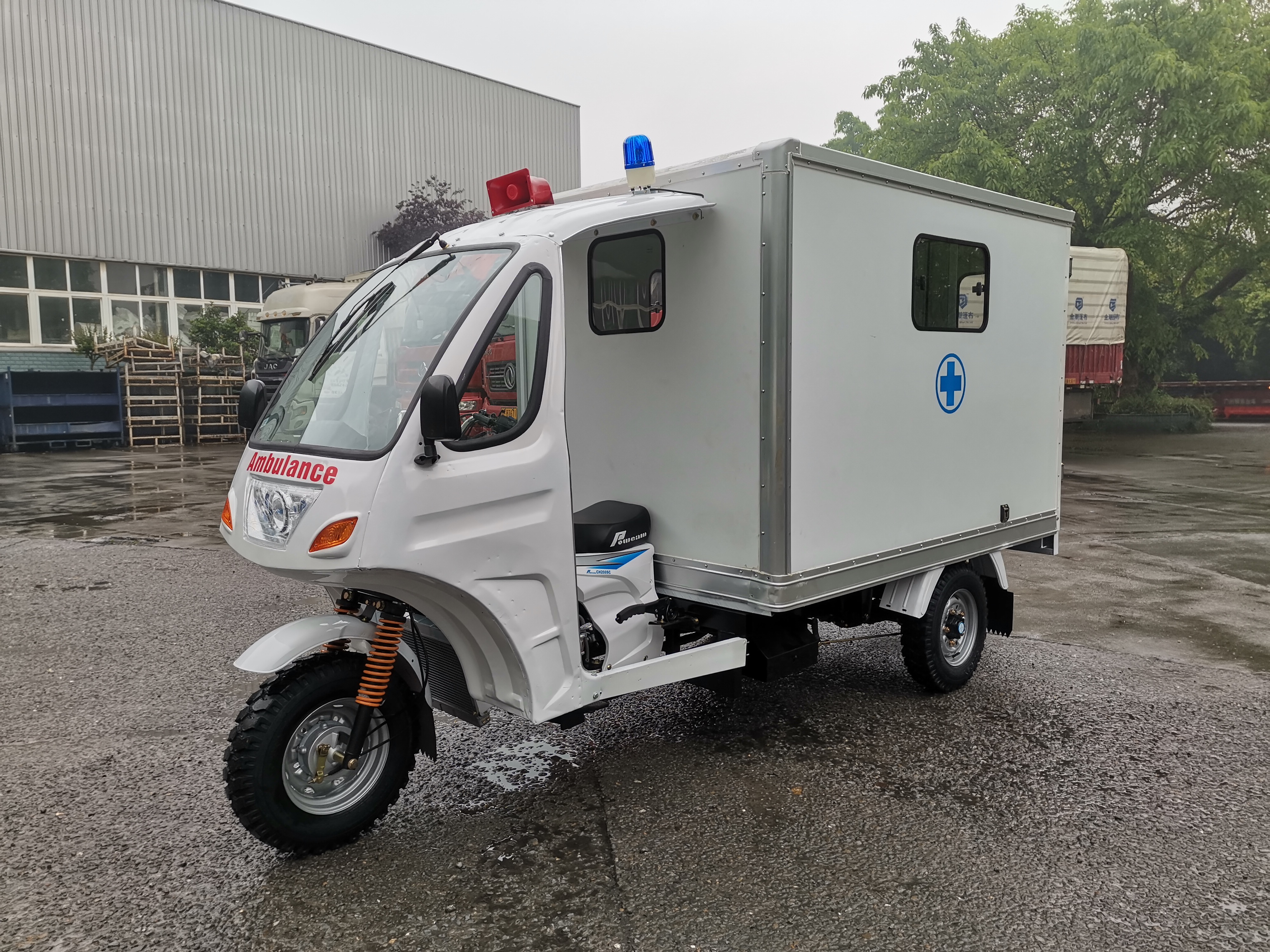 中国三轮车救护车